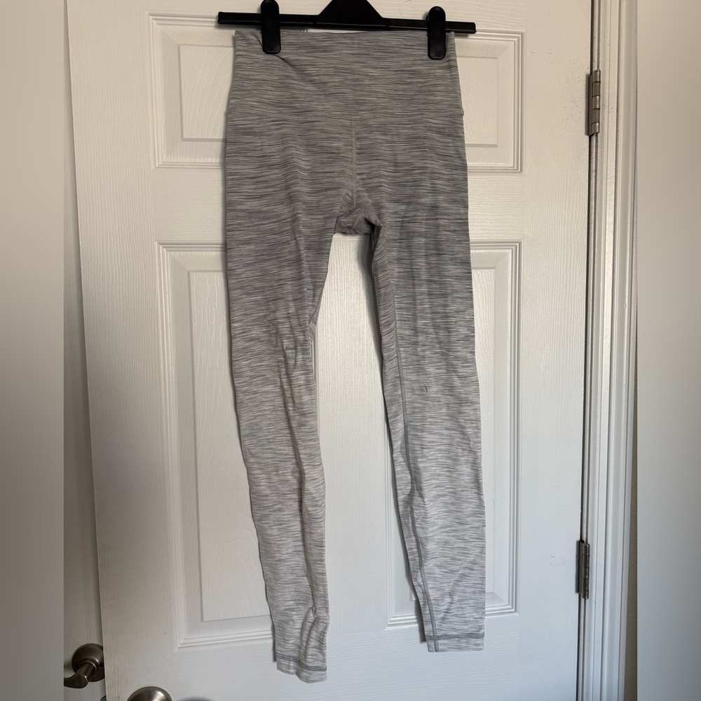 Lululemon leggings size 6